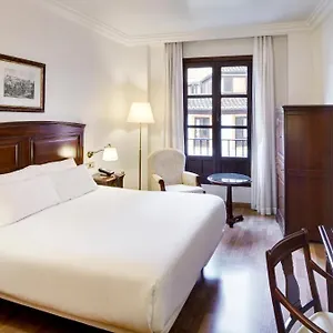 מלון Sercotel Palacio De Gamboa